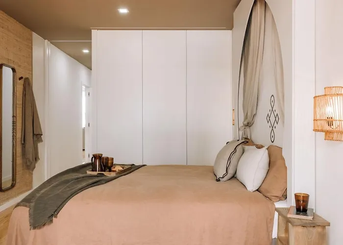Tassil - 2 Bedrooms In Santos * Lisboa