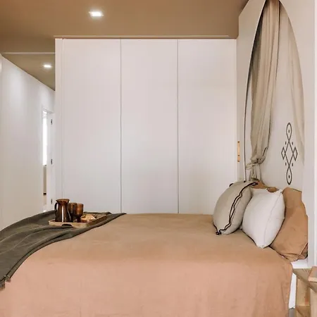 Tassil - 2 Bedrooms In Santos * Lissabon